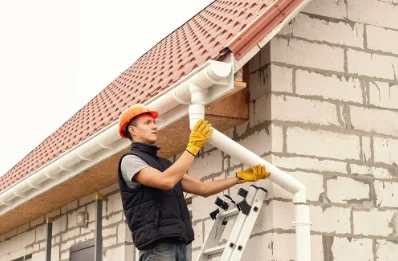 Pose et remplacement de gouttières à Odars